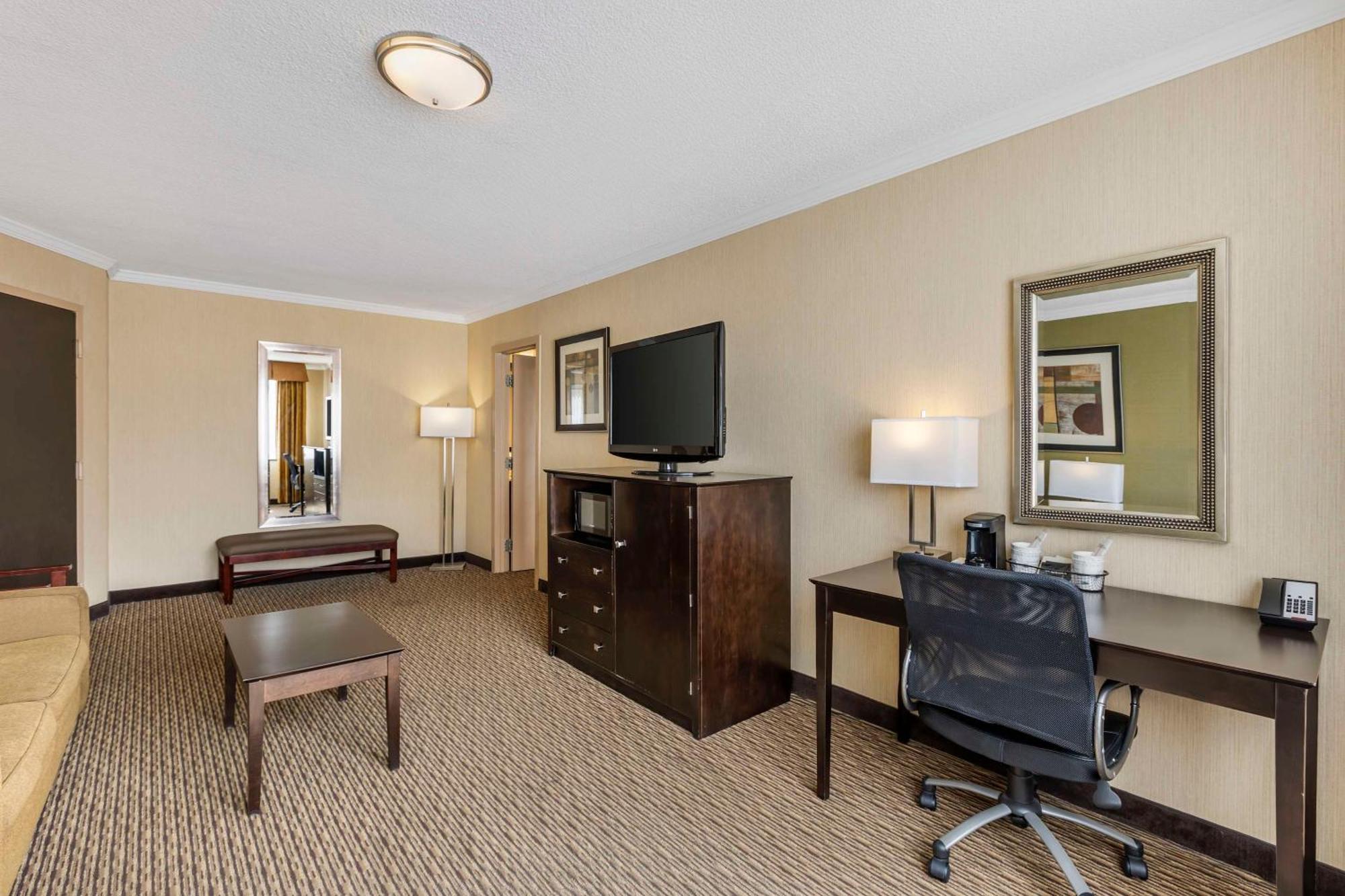Best Western Watertown/Fort Drum Экстерьер фото