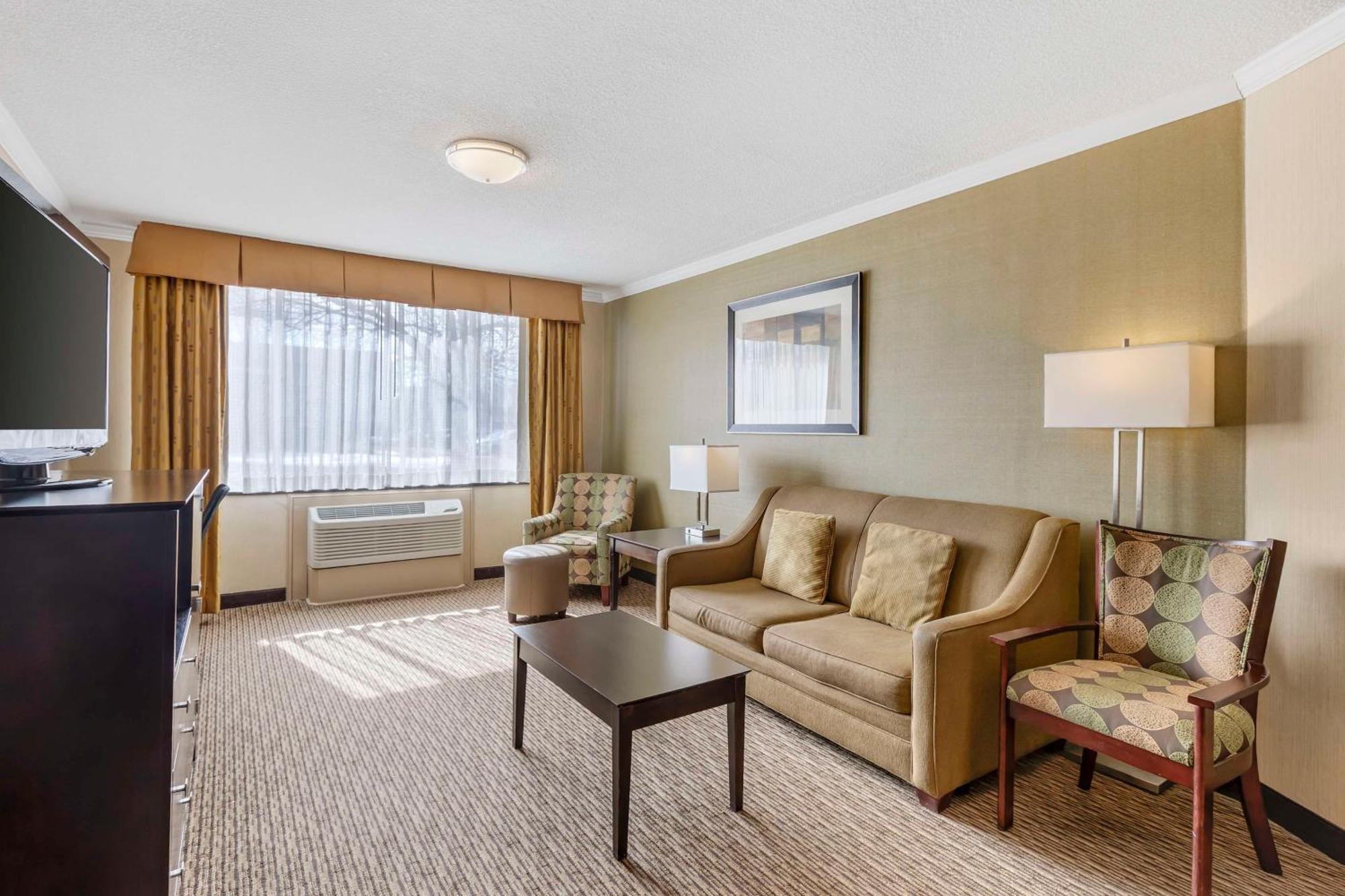 Best Western Watertown/Fort Drum Экстерьер фото